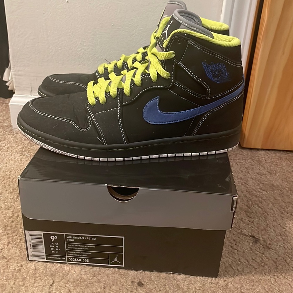 Jordan 1 Retro High Cyber Black Blue Sapphire